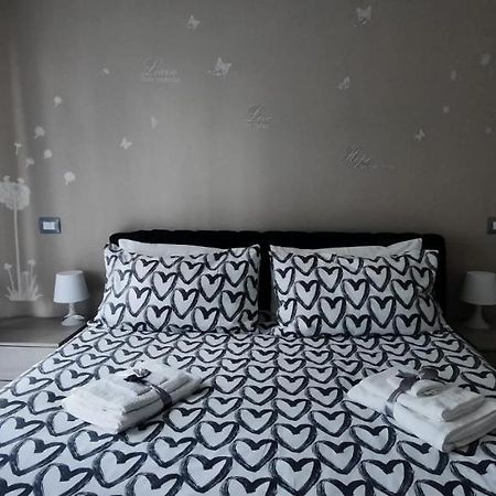 Casa Vacanze Mary Карара Екстериор снимка