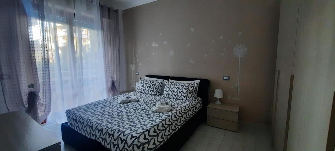 Casa Vacanze Mary Карара Екстериор снимка